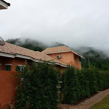 Cinque Terre Resort Thong Pha Phum Exteriör bild