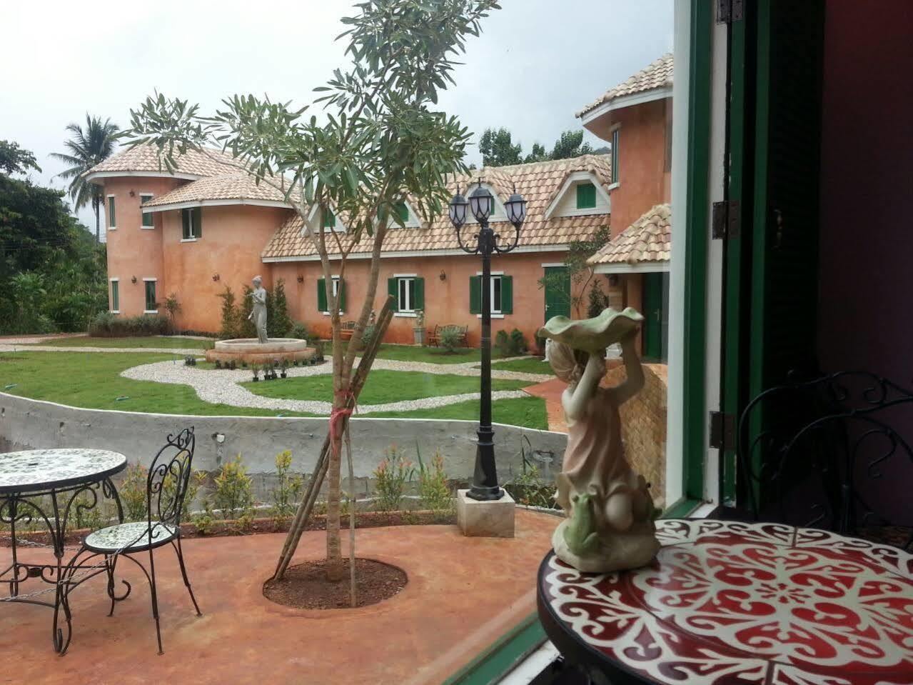 Cinque Terre Resort Thong Pha Phum Exteriör bild